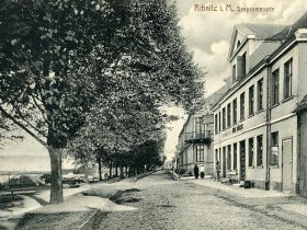 img025.jpg